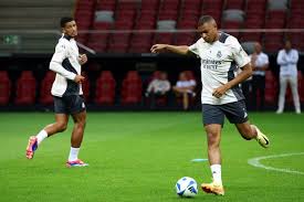 爆大冷!菲律宾19岁埃亚拉6-2、7-5世界第二斯瓦泰克 进迈阿密4强.